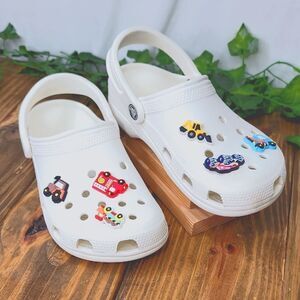 CROCS. White Clogs with Truck Buttons. Size 5 Men's Or Women's 7.